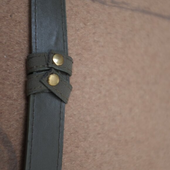 COPY - Green buckle belt Hook Closure vintage style adjustable 1" wide - Picture 7 of 10